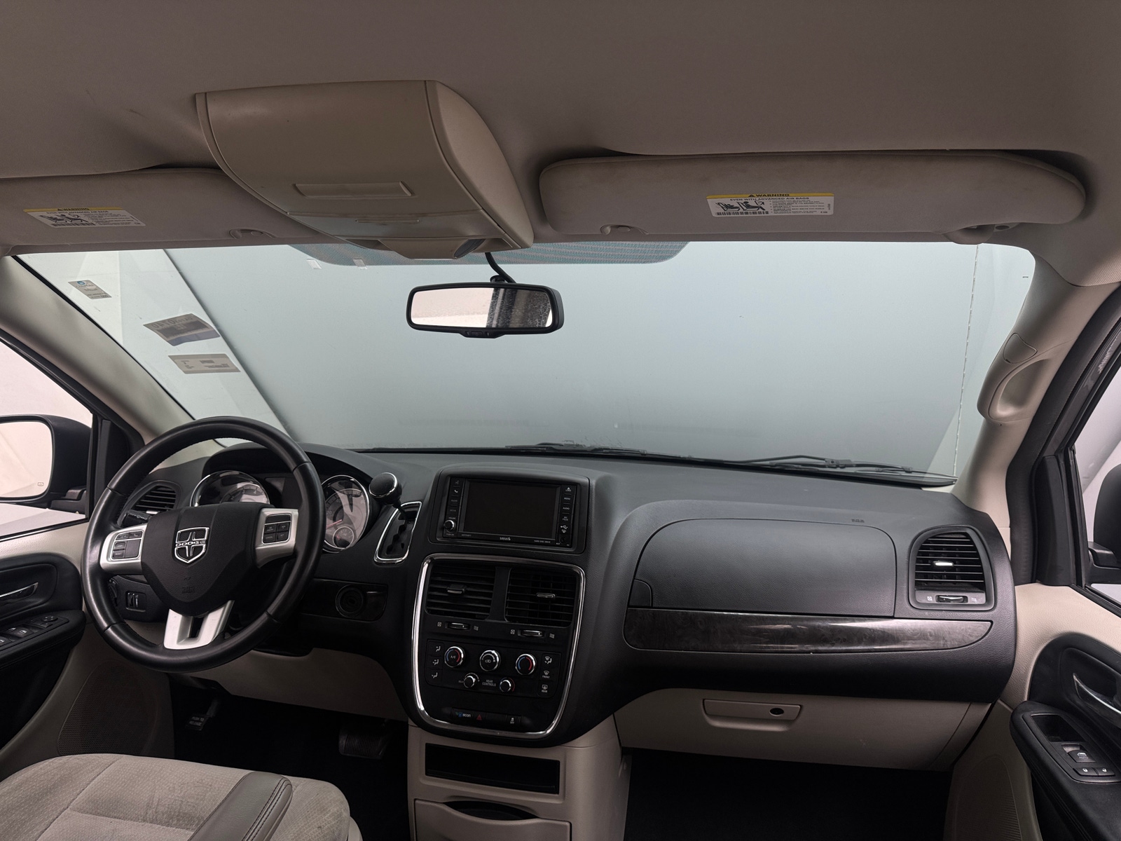 Thumbnail: 2017 Dodge Grand Caravan - 3