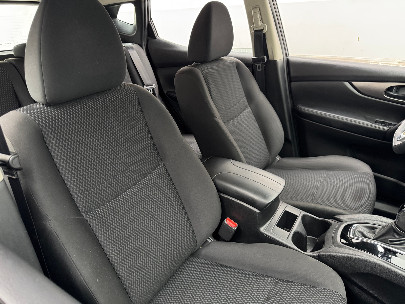 Thumbnail: 2018 Nissan Rogue Sport - 2
