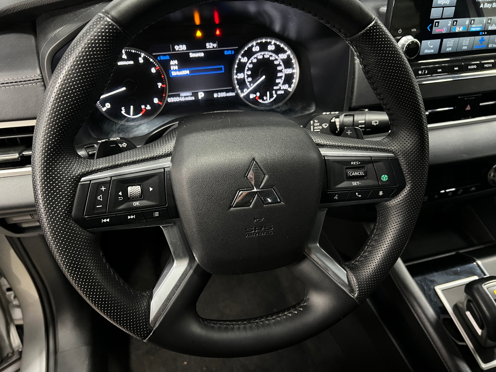 Thumbnail: 2024 Mitsubishi Outlander - 4
