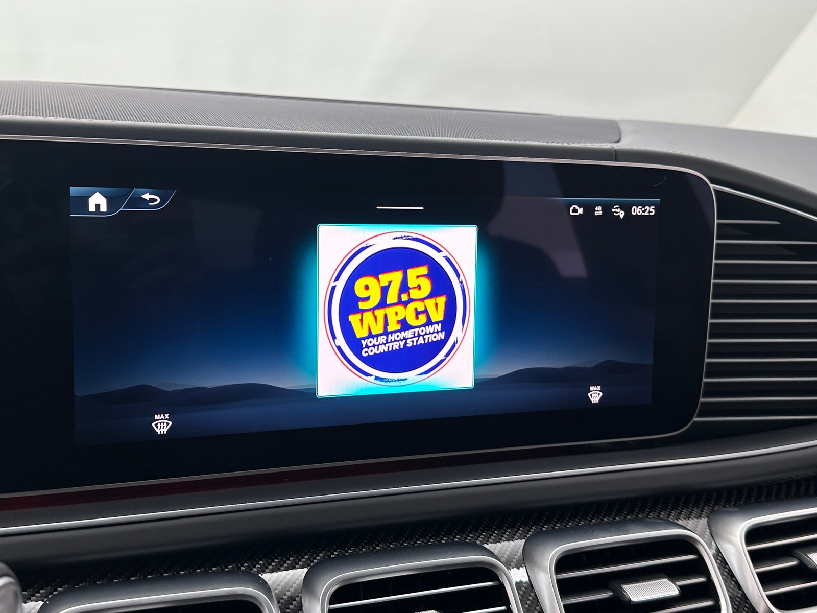 Thumbnail: 2025 Mercedes-Benz GLE - 3
