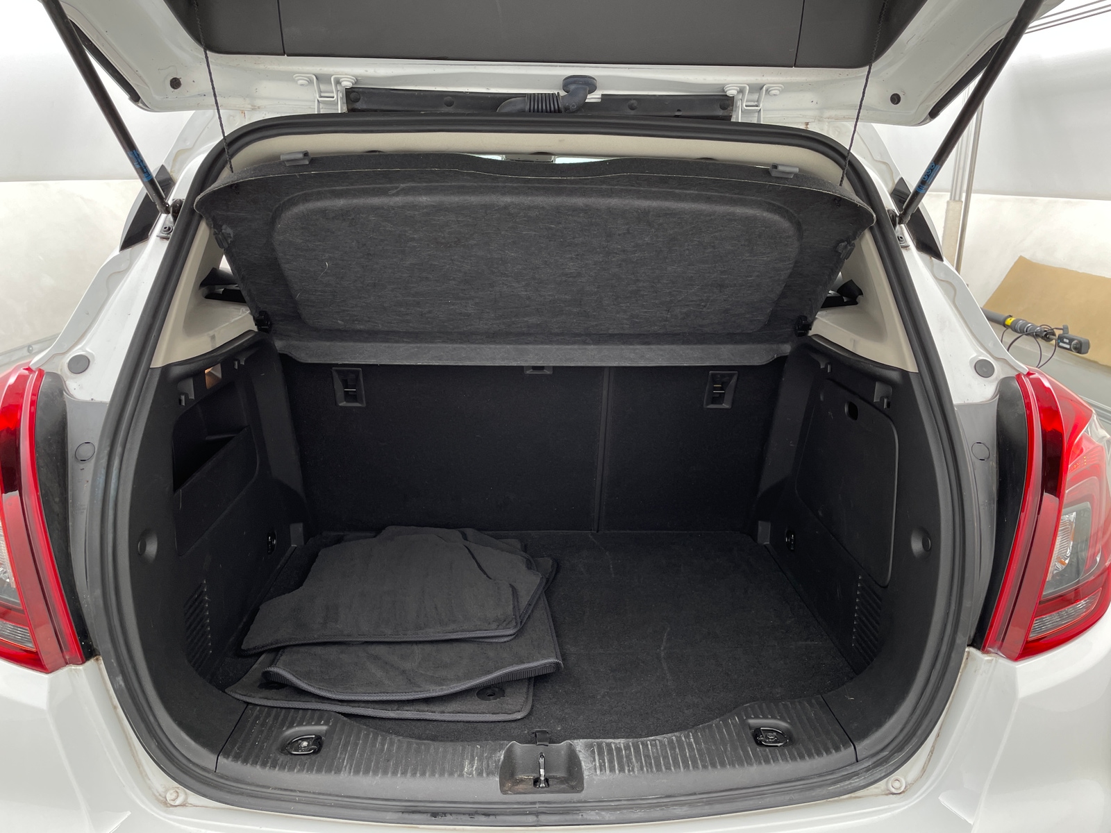 Thumbnail: 2021 Buick Encore - 7