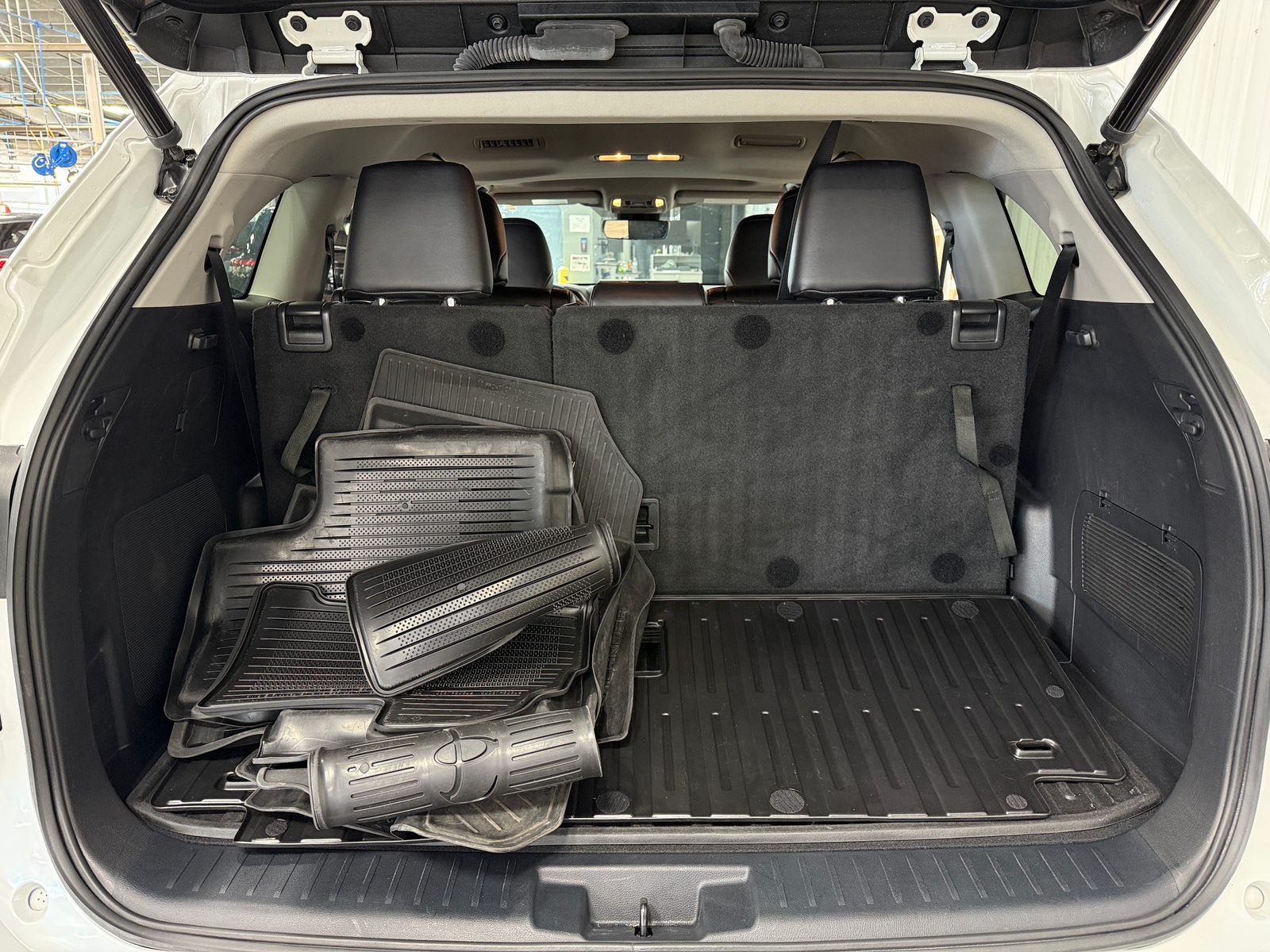 Thumbnail: 2022 Toyota Highlander - 6