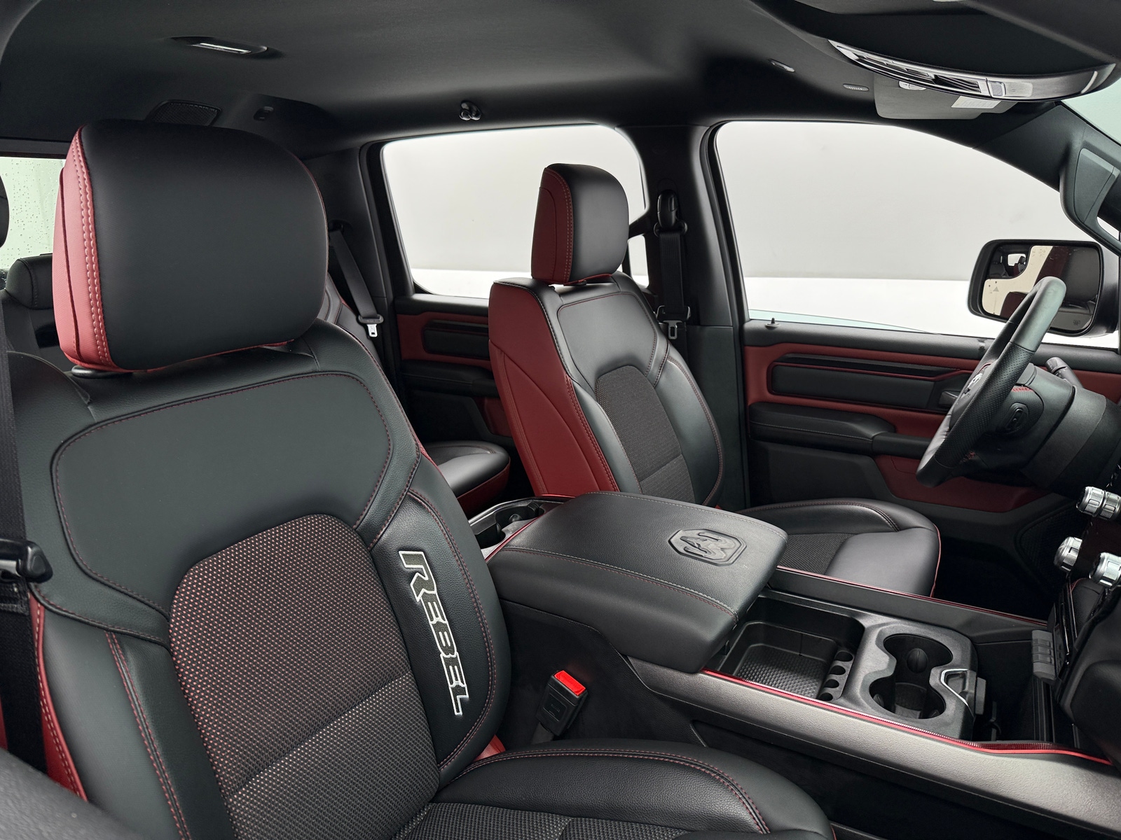 Thumbnail: 2025 RAM 1500 - 2