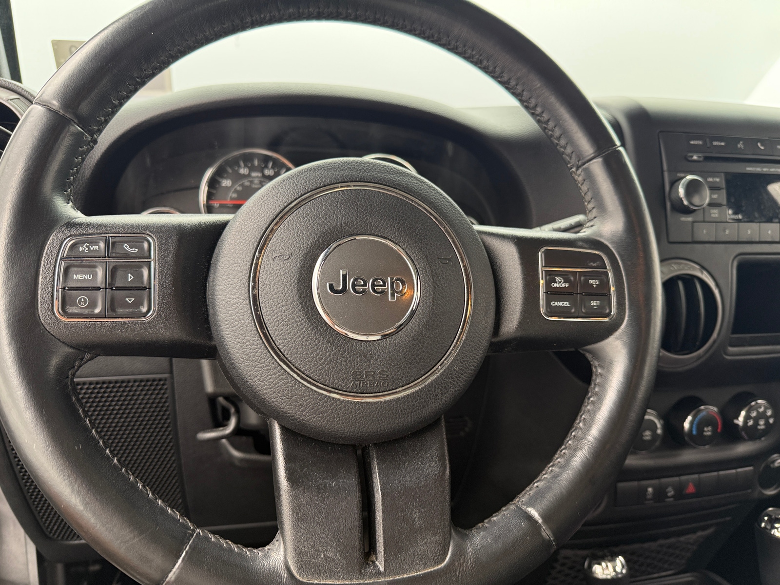 Thumbnail: 2017 Jeep Wrangler - 5