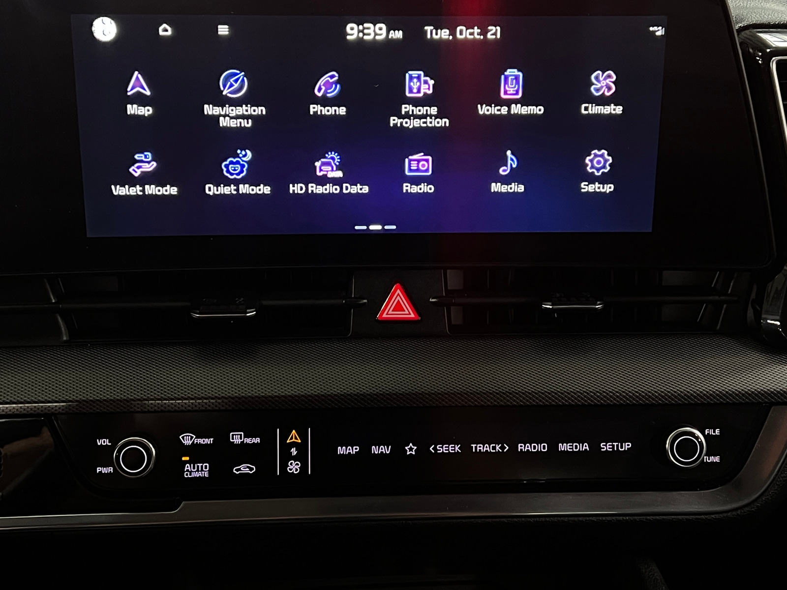 Thumbnail: 2023 Kia Sportage - 3