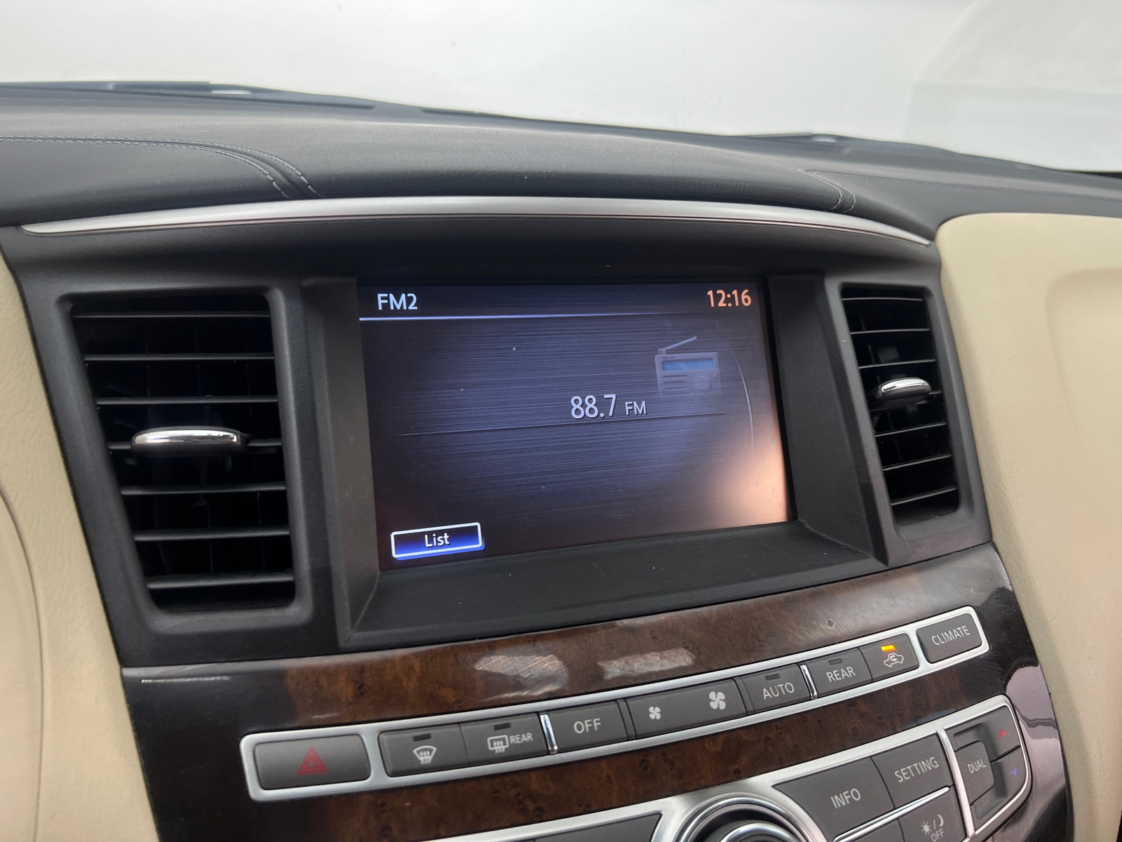 Thumbnail: 2016 INFINITI QX60 - 3
