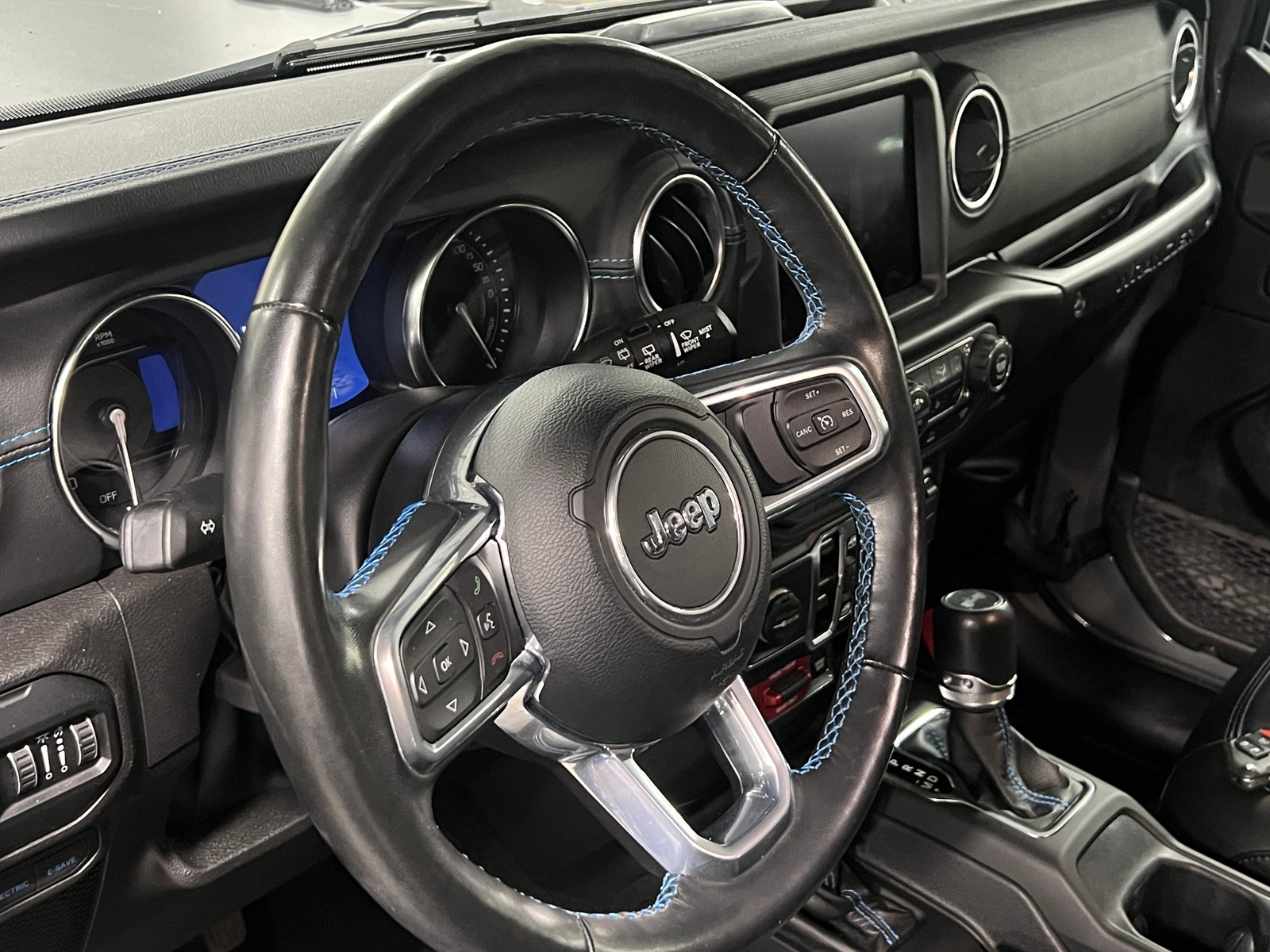 Thumbnail: 2022 Jeep Wrangler - 4