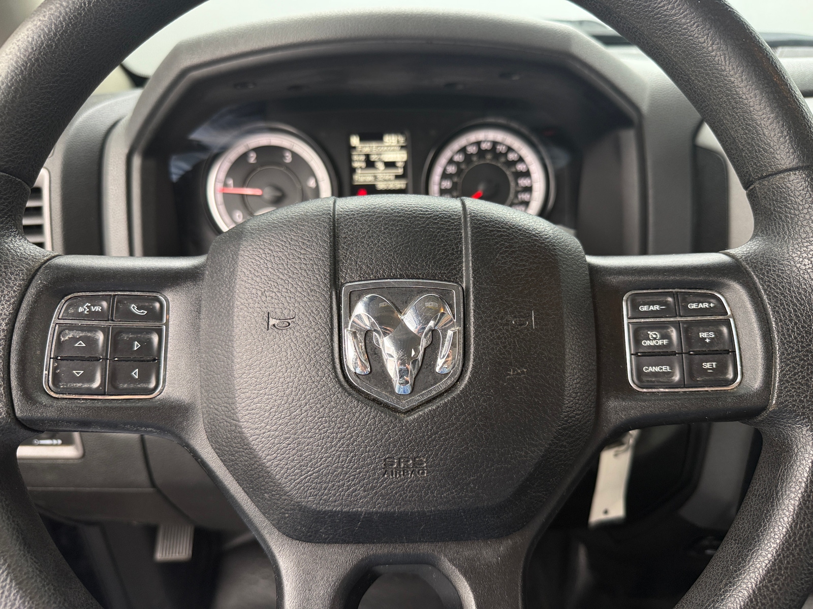 Thumbnail: 2019 RAM 1500 Classic - 4