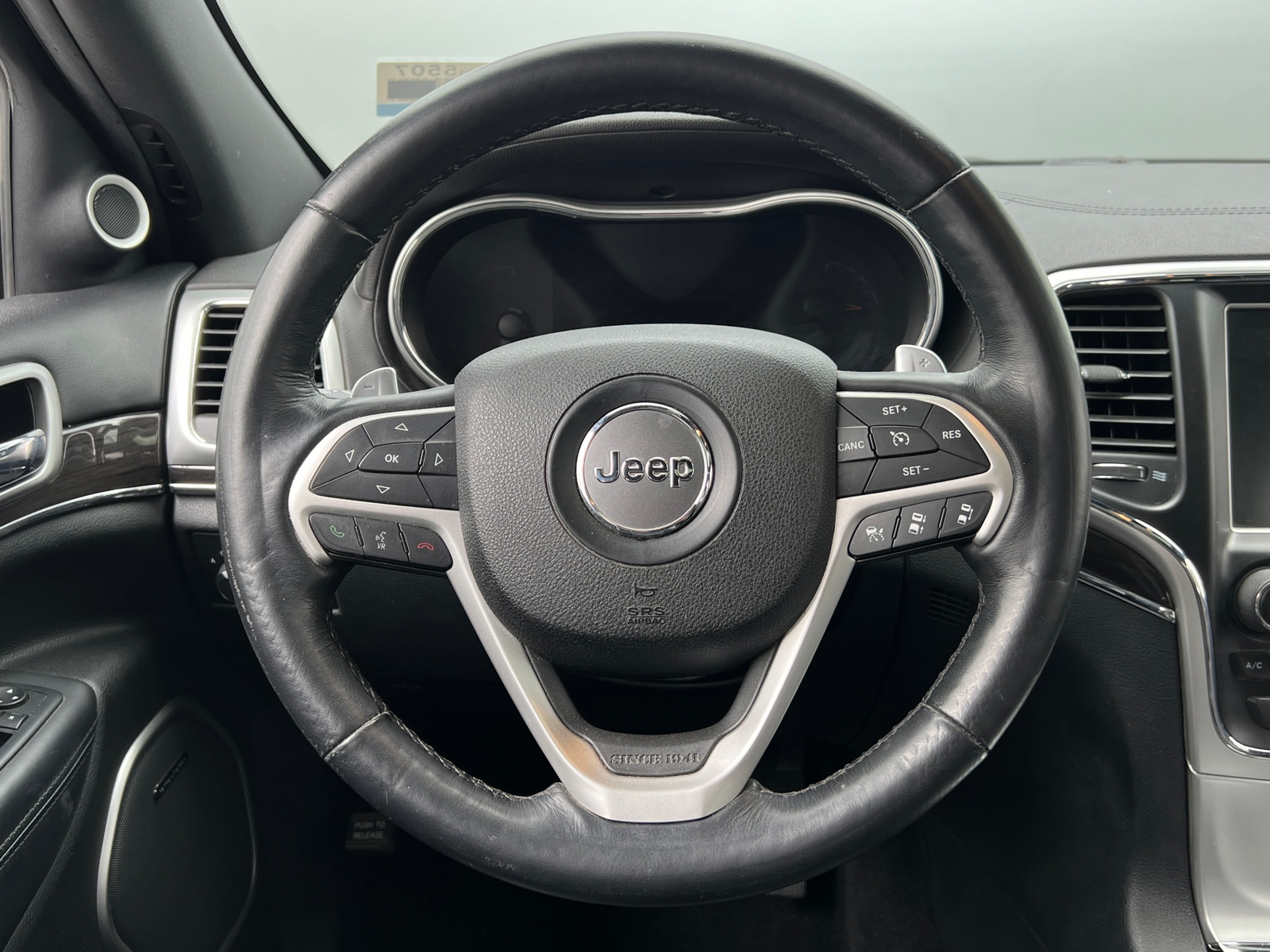 Thumbnail: 2016 Jeep Grand Cherokee - 4