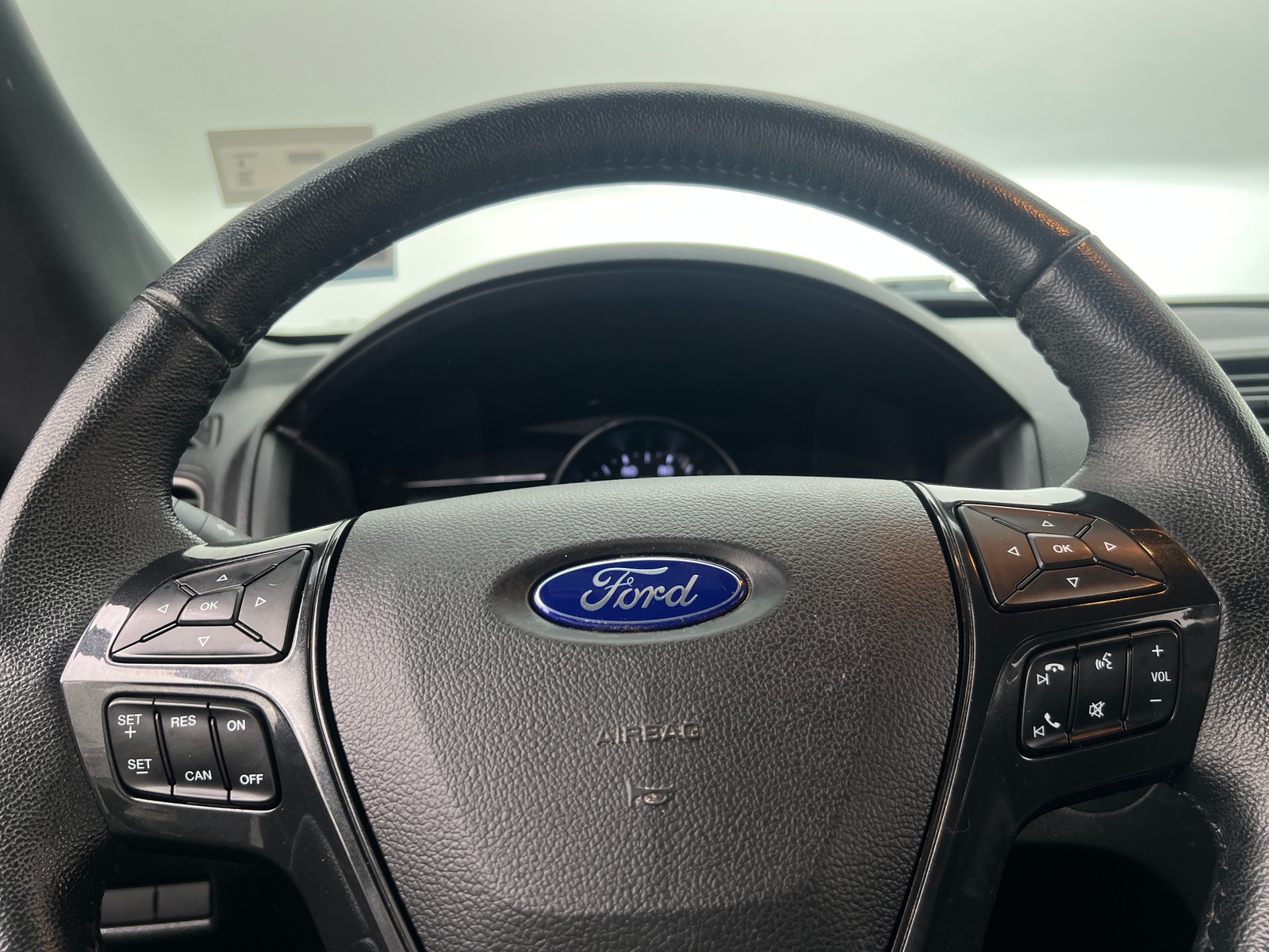Thumbnail: 2018 Ford Explorer - 5