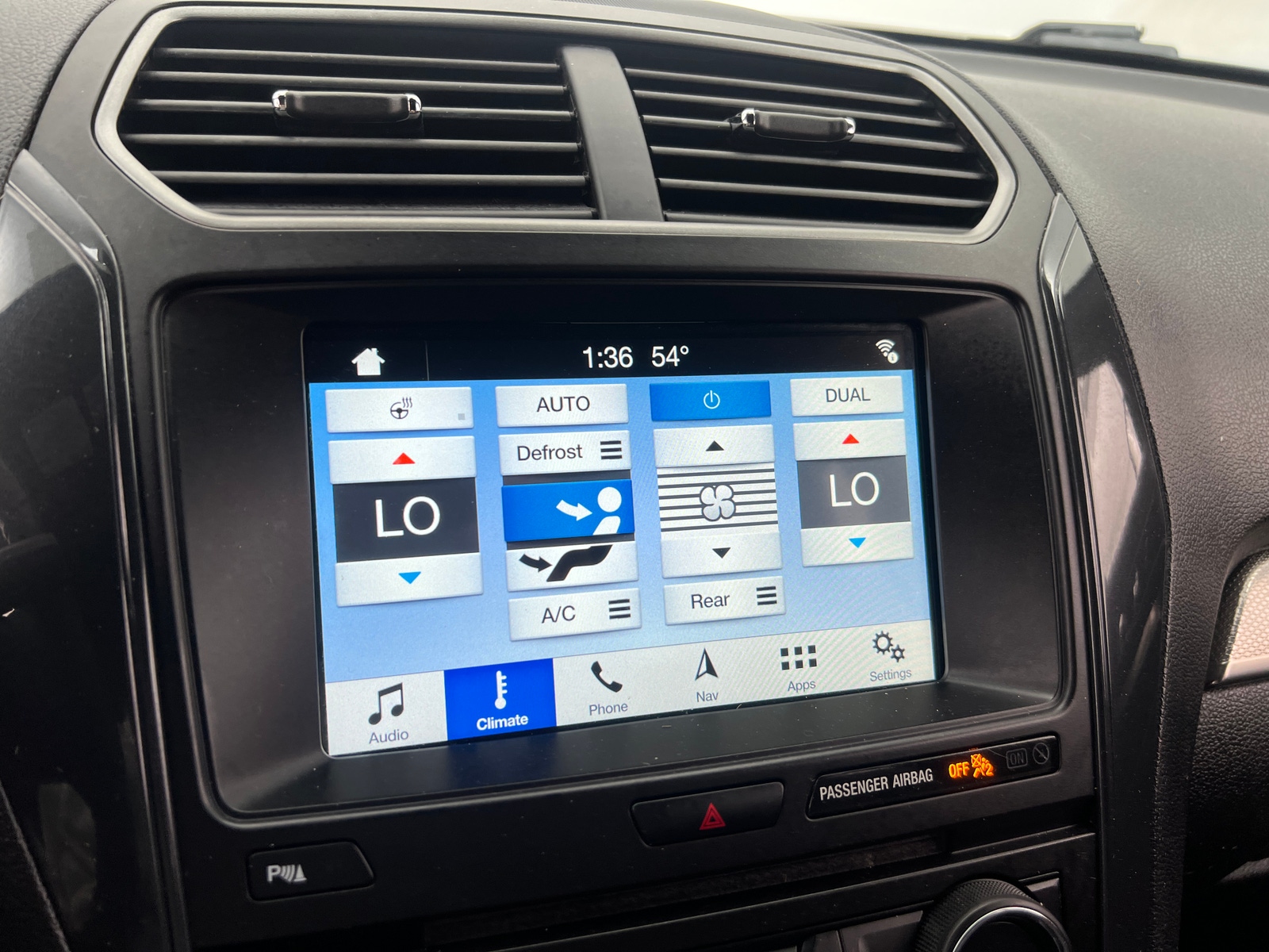 Thumbnail: 2018 Ford Explorer - 4