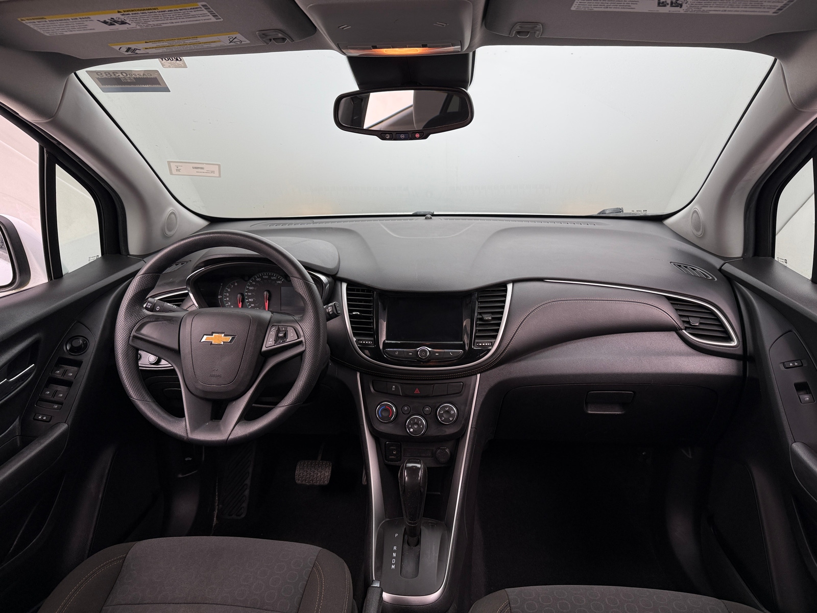 Thumbnail: 2018 Chevrolet Trax - 3