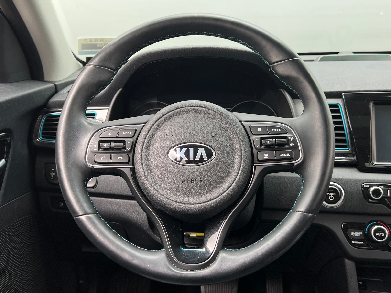 Thumbnail: 2019 Kia Niro - 4