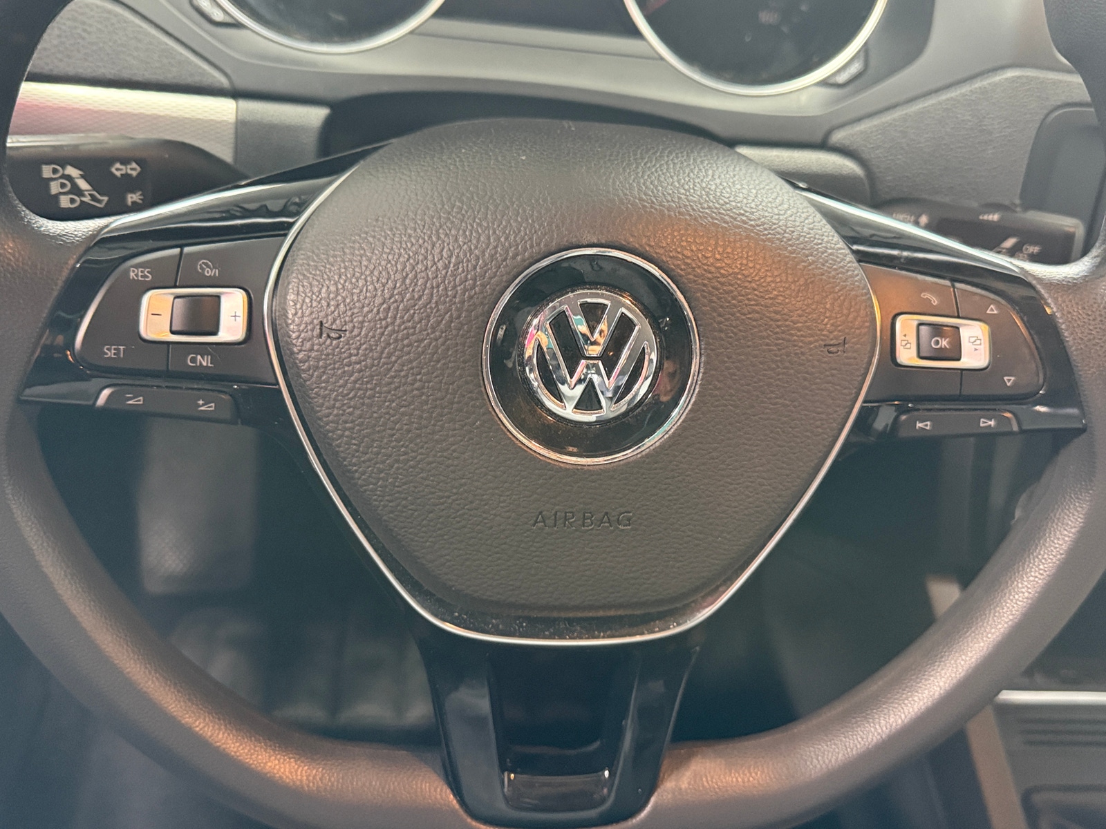Thumbnail: 2017 Volkswagen Jetta - 5