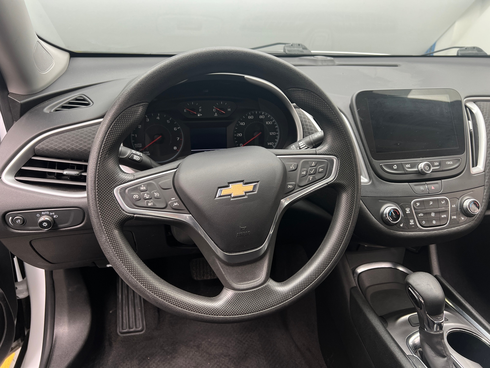 Thumbnail: 2023 Chevrolet Malibu - 5