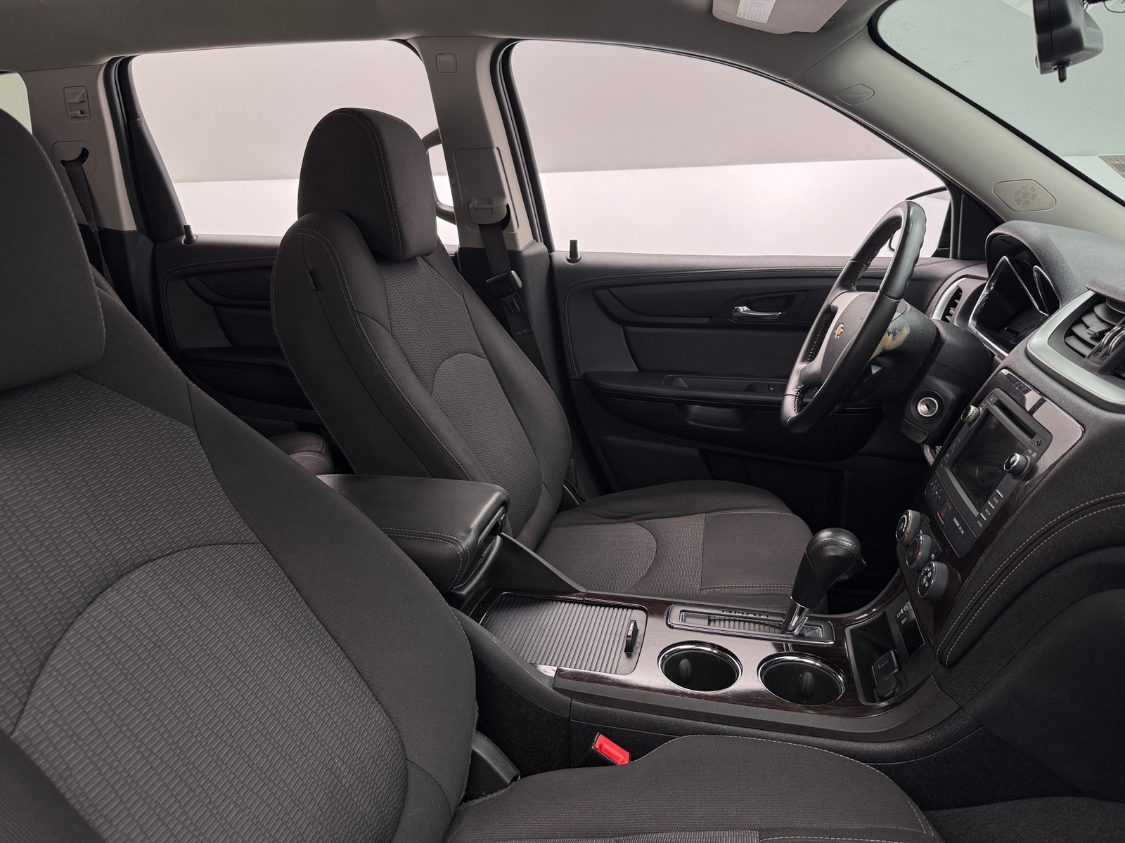 Thumbnail: 2017 Chevrolet Traverse - 2