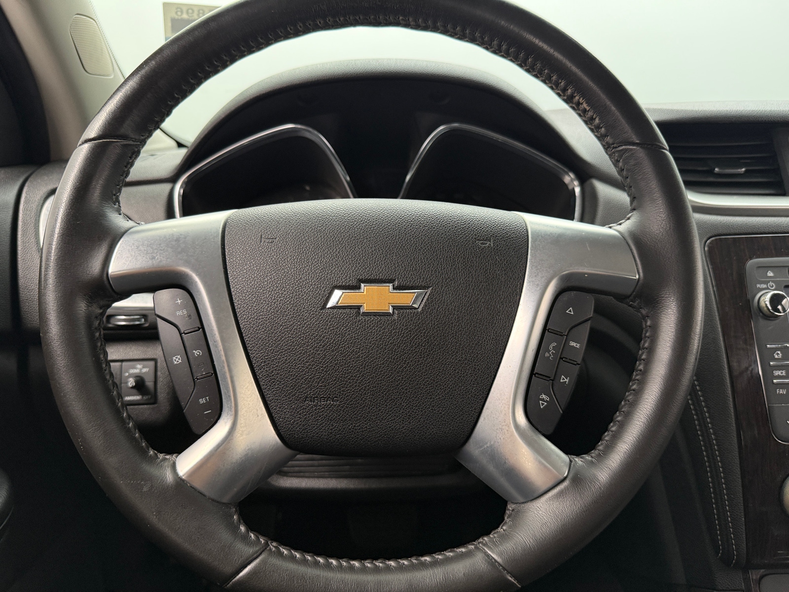 Thumbnail: 2017 Chevrolet Traverse - 5