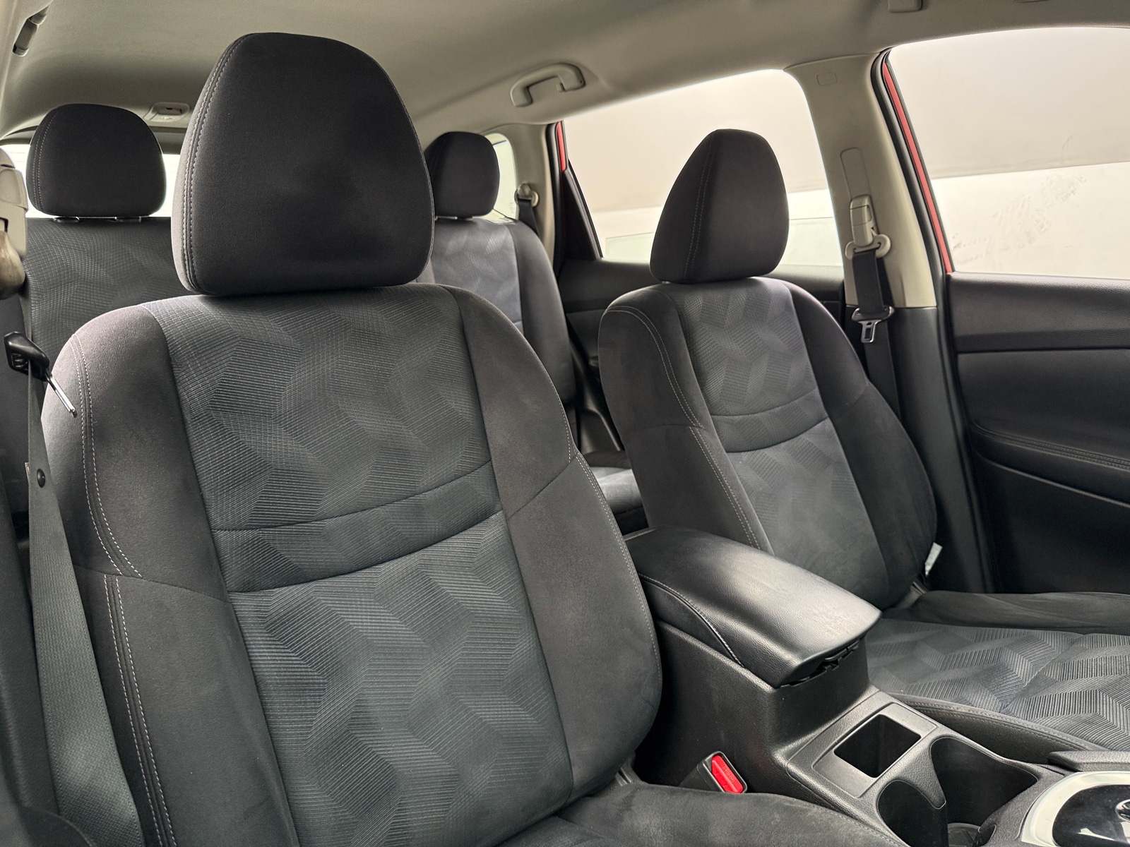 Thumbnail: 2016 Nissan Rogue - 2