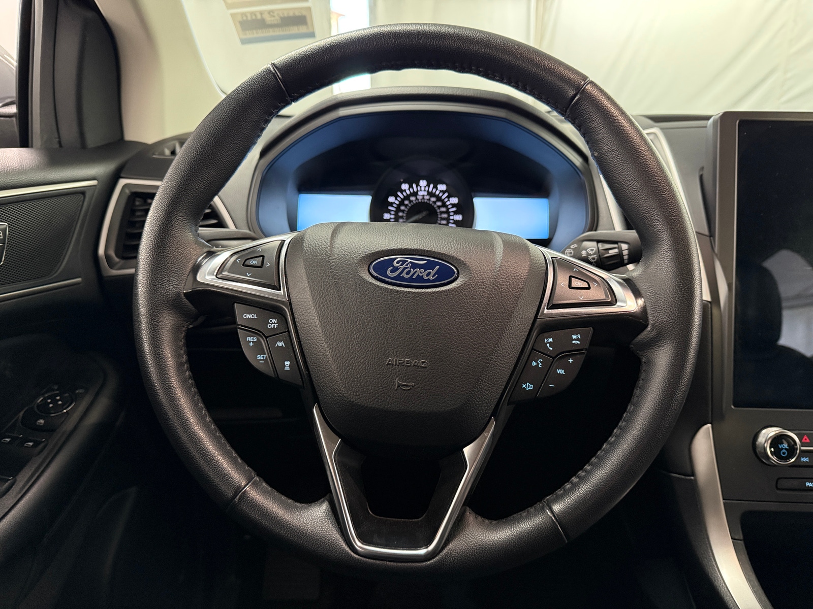 Thumbnail: 2024 Ford Edge - 4