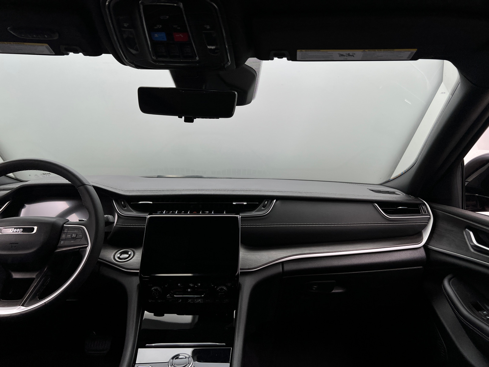 Thumbnail: 2024 Jeep Grand Cherokee L - 2