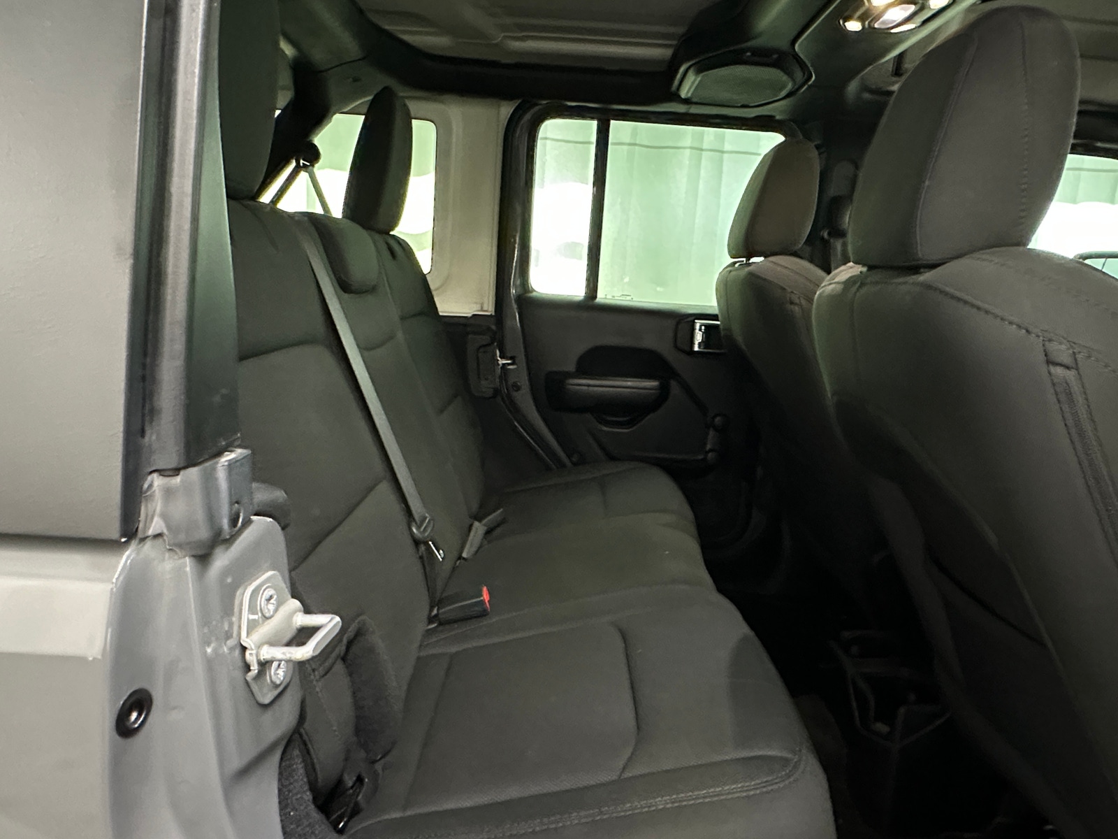 Thumbnail: 2020 Jeep Wrangler - 6
