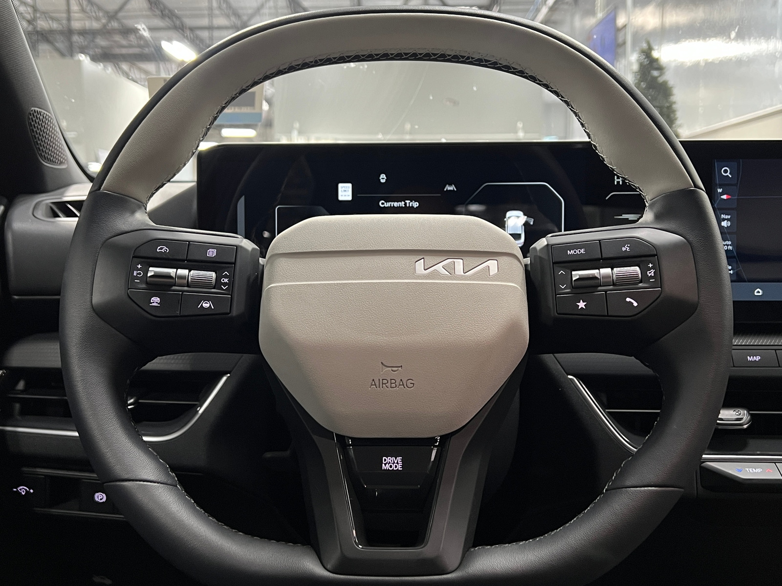 Thumbnail: 2025 Kia K4 - 4