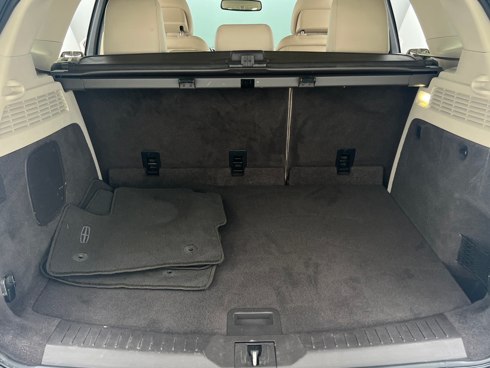 Thumbnail: 2017 Lincoln MKC - 6