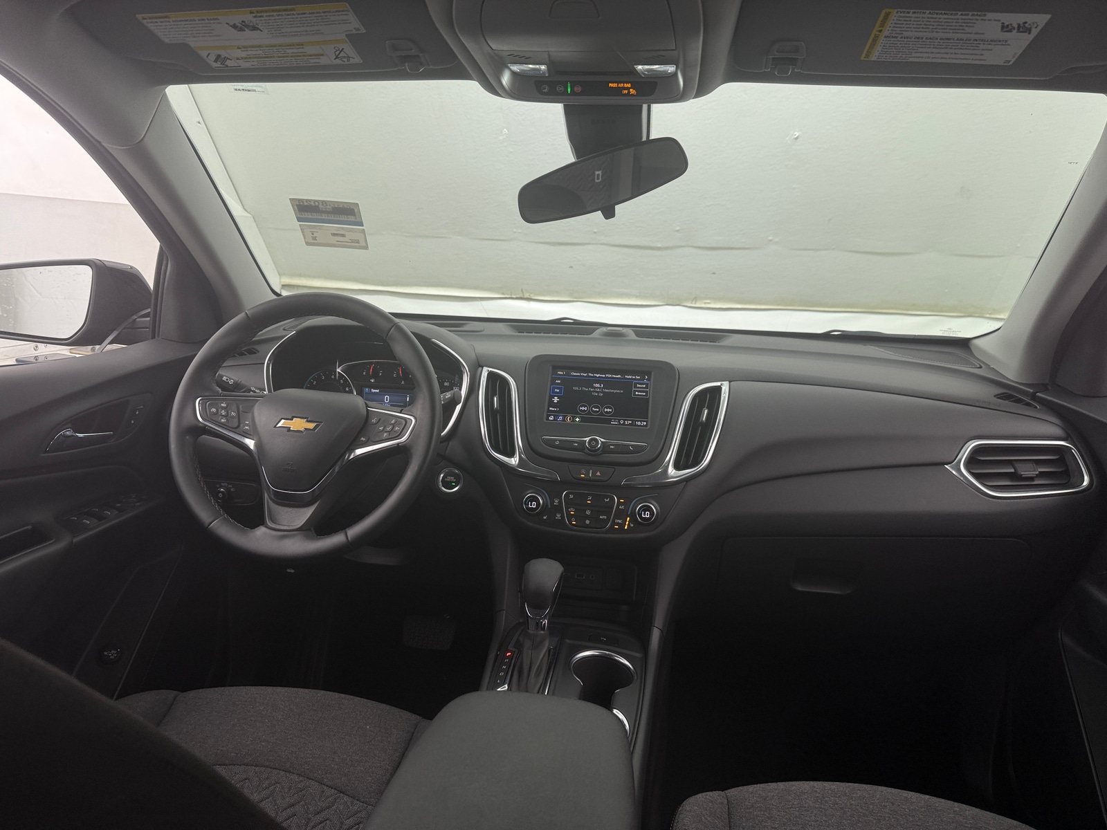Thumbnail: 2023 Chevrolet Equinox - 3
