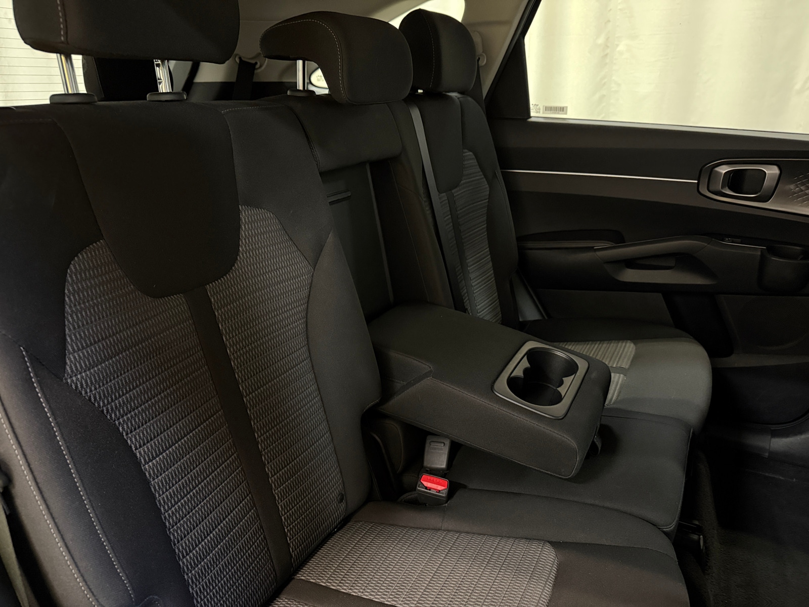 Thumbnail: 2023 Kia Sorento - 6