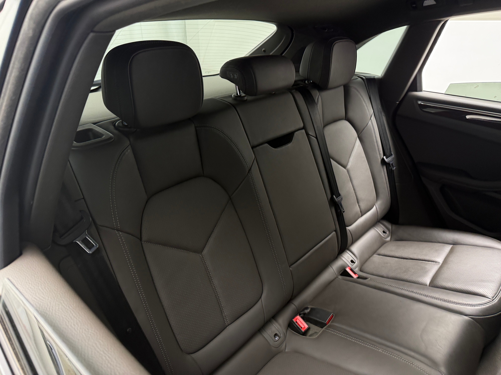 Thumbnail: 2019 Porsche Macan - 5