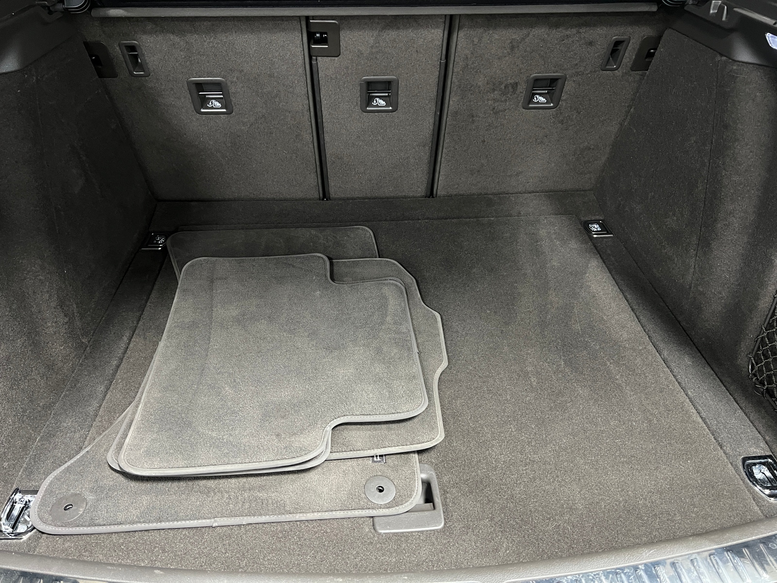 Thumbnail: 2019 Porsche Macan - 6