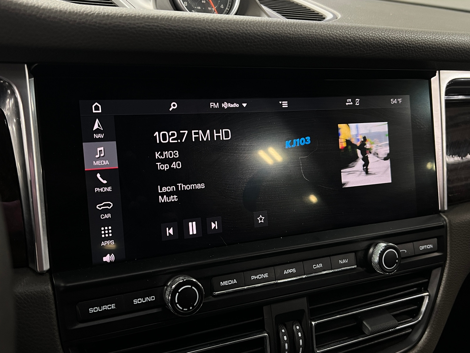 Thumbnail: 2019 Porsche Macan - 3