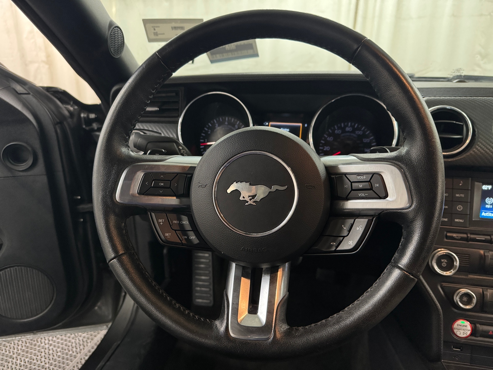 Thumbnail: 2017 Ford Mustang - 5