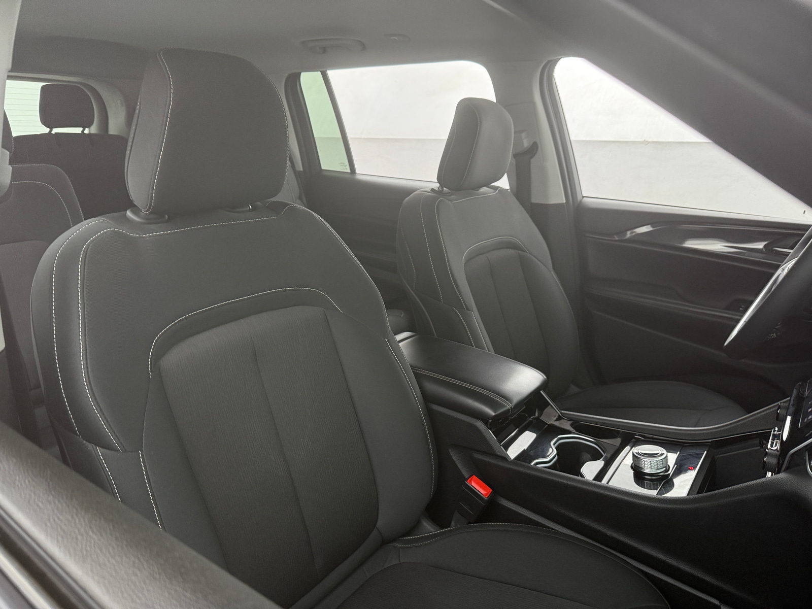 Thumbnail: 2023 Jeep Grand Cherokee L - 2