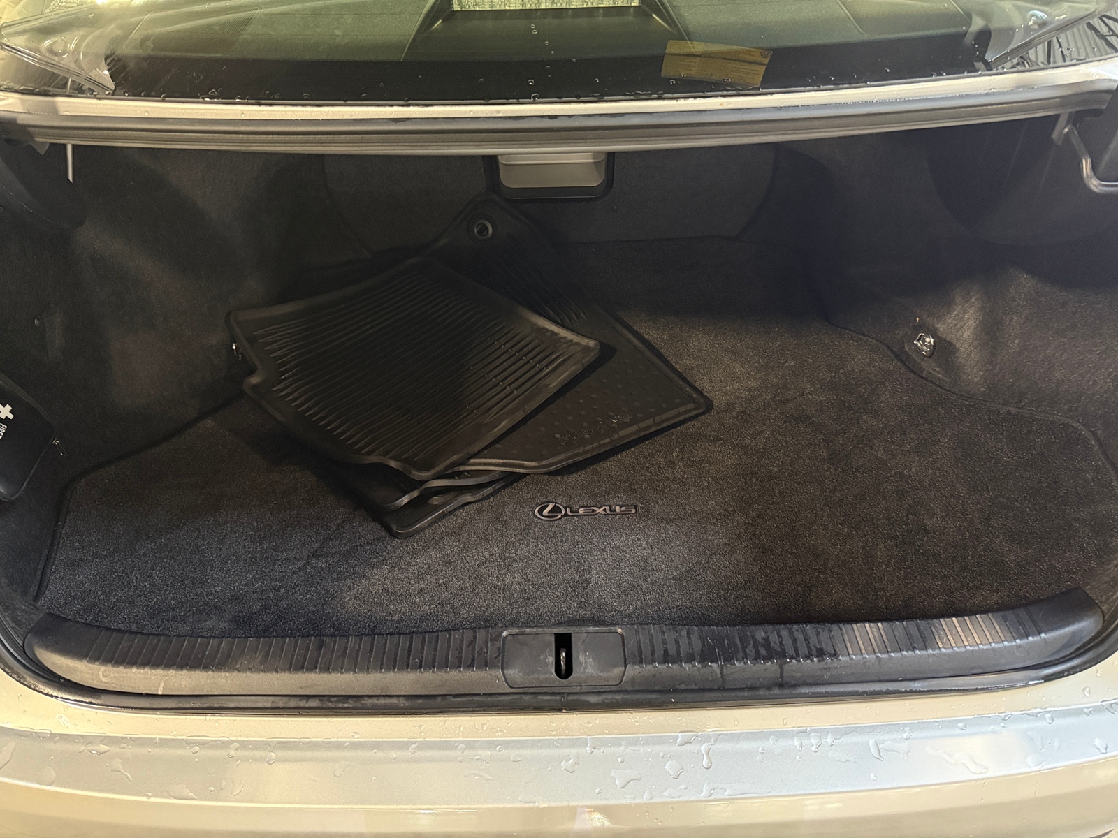 Thumbnail: 2014 Lexus ES - 6