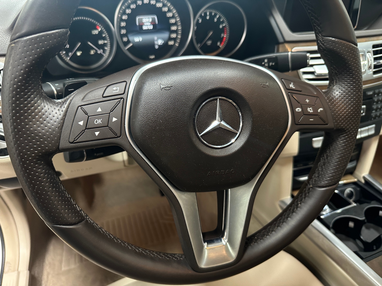 Thumbnail: 2015 Mercedes-Benz E-Class - 4