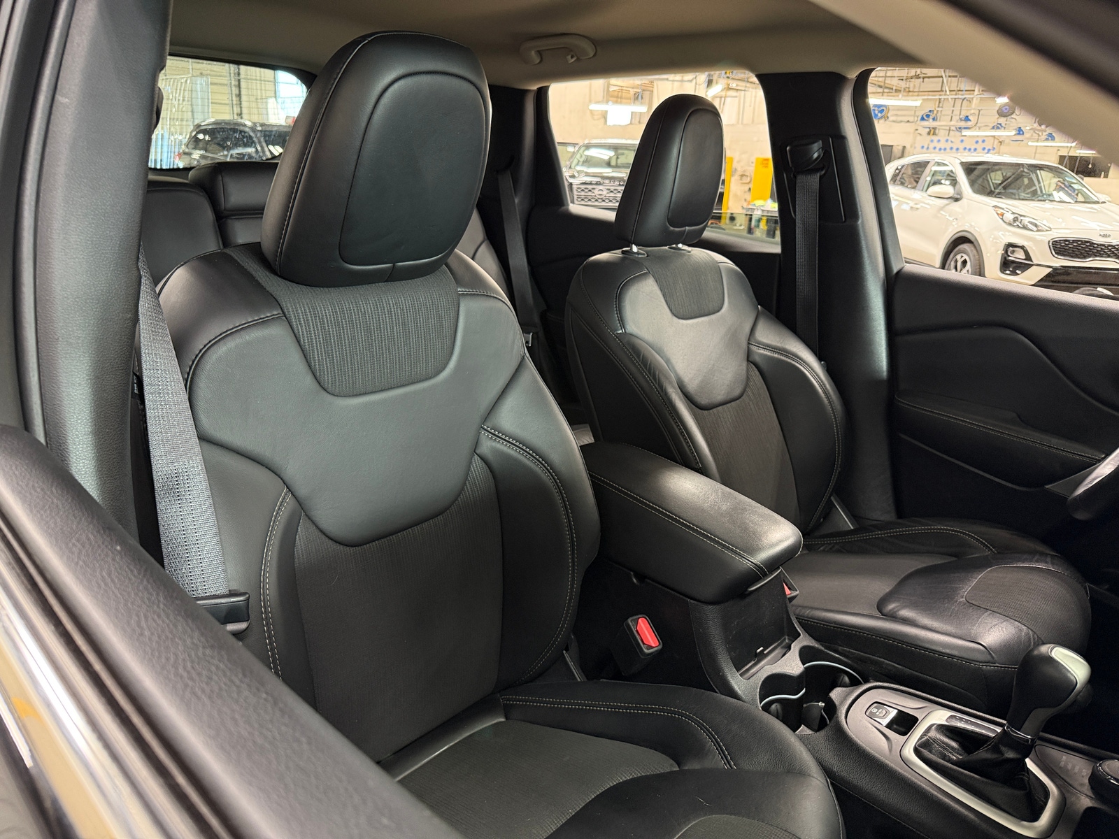Thumbnail: 2018 Jeep Cherokee - 2