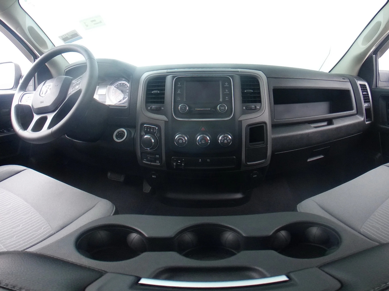 Thumbnail: 2021 RAM 1500 Classic - 3