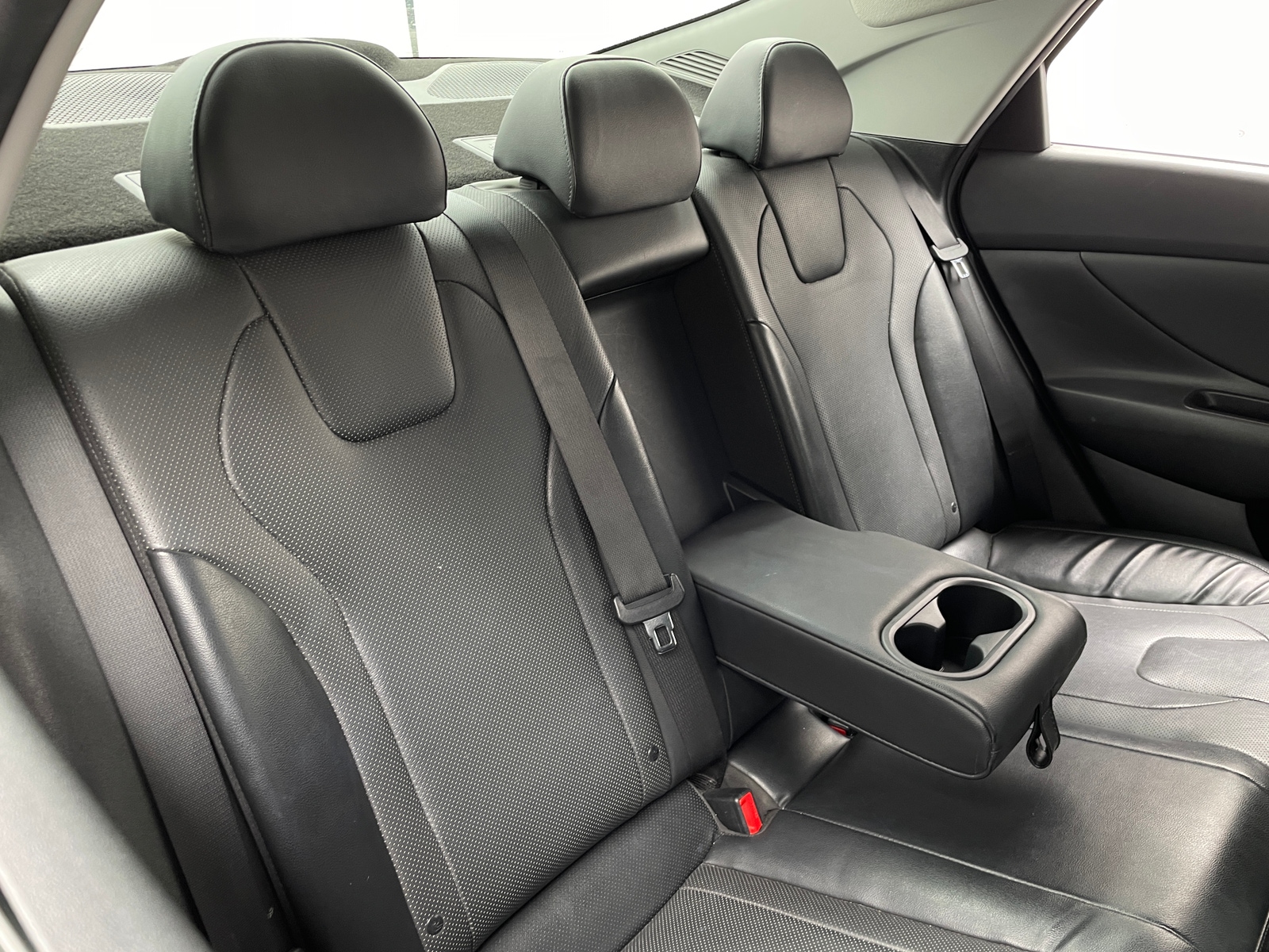 Thumbnail: 2023 Hyundai Elantra - 5