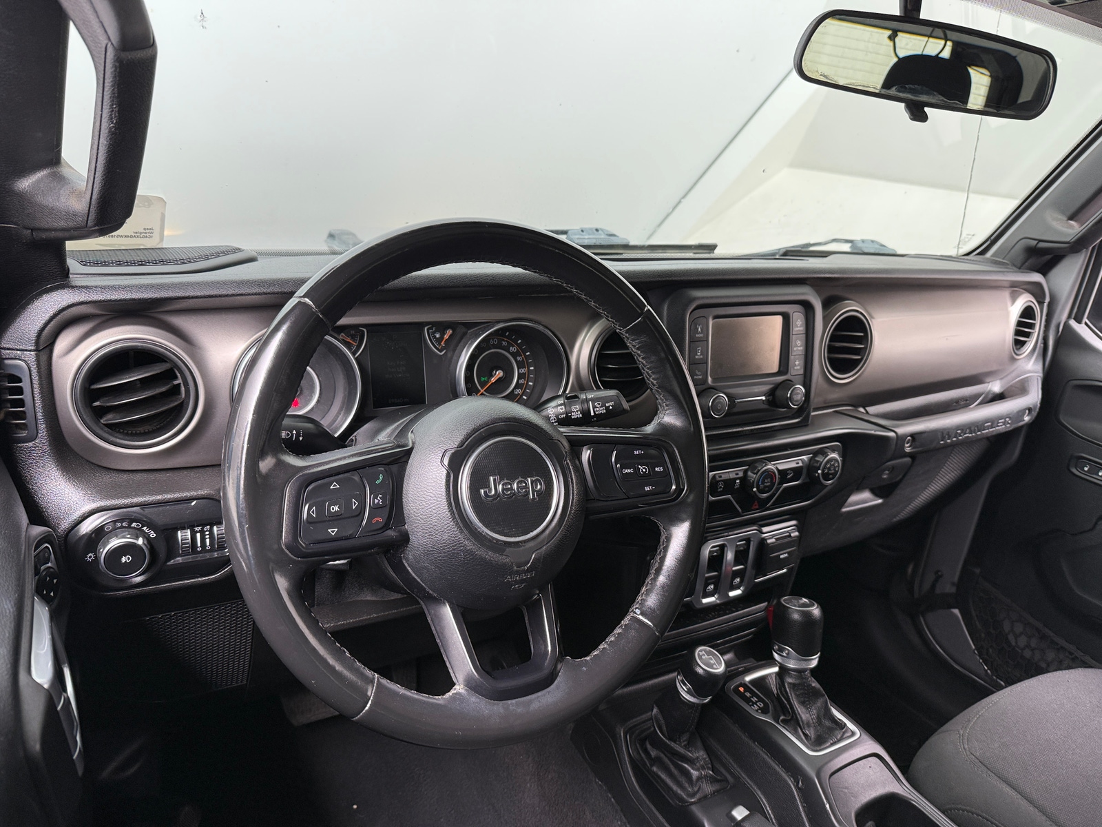 Thumbnail: 2019 Jeep Wrangler - 3