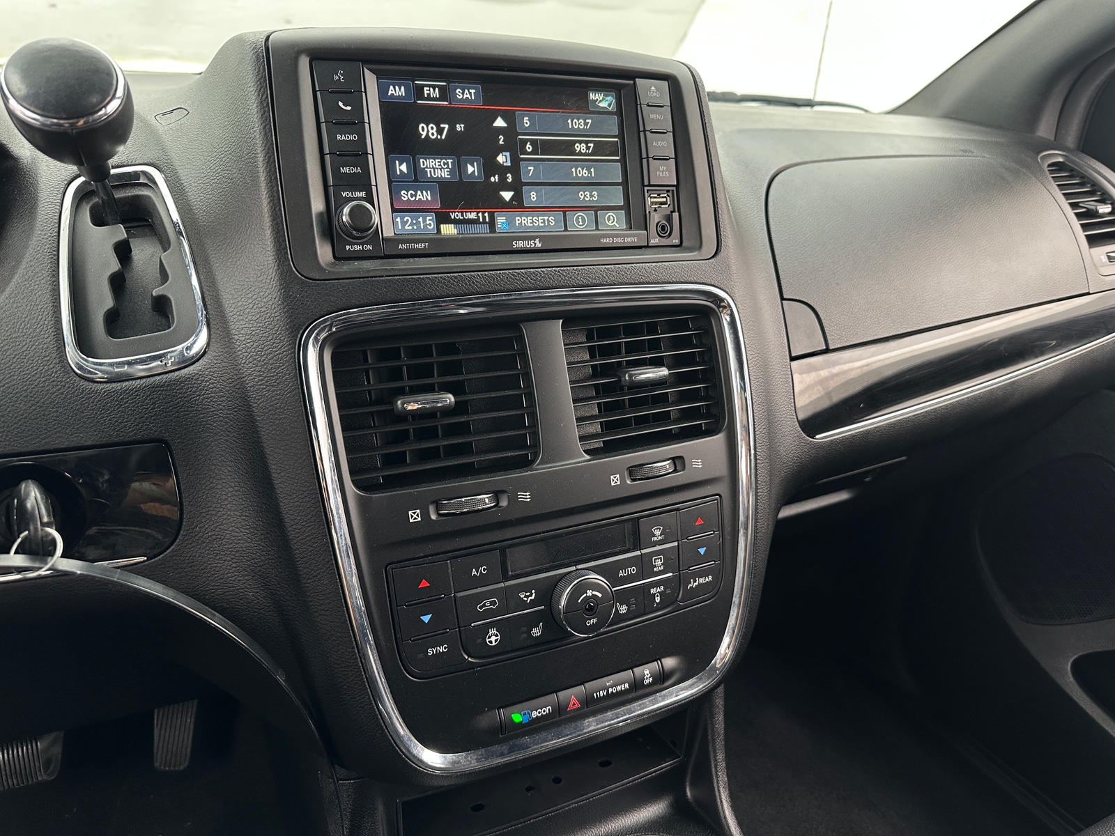 Thumbnail: 2016 Dodge Grand Caravan - 4