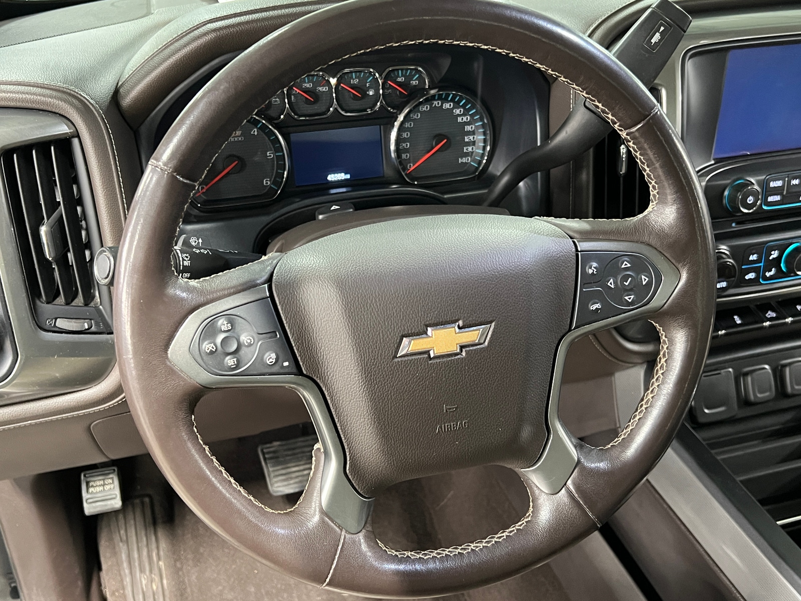 Thumbnail: 2019 Chevrolet Silverado 2500 - 4