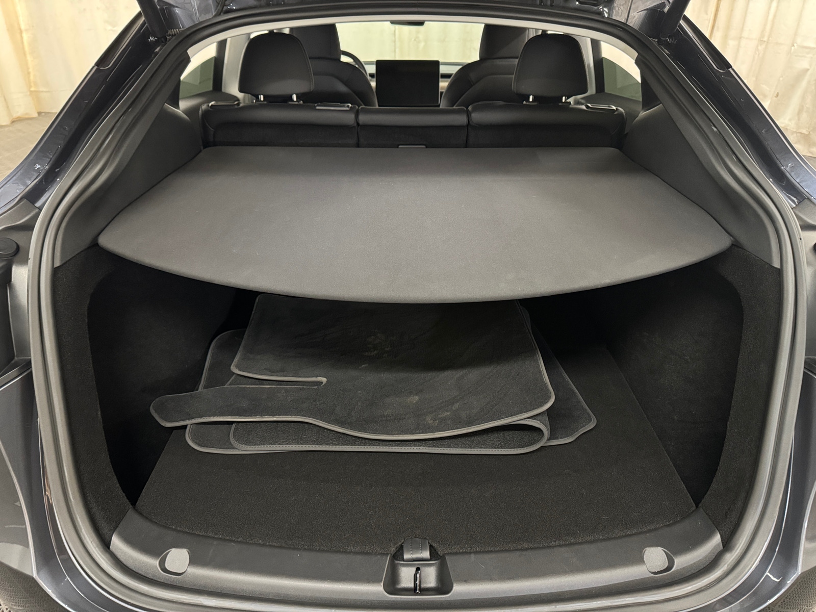 Thumbnail: 2023 Tesla Model Y - 6