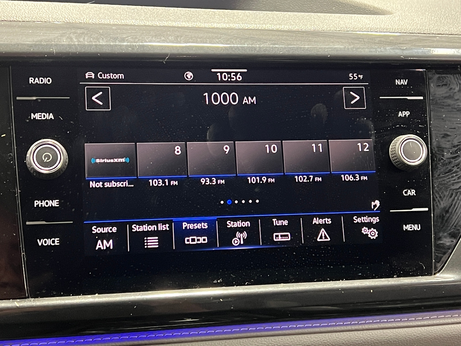 Thumbnail: 2022 Volkswagen Taos - 3