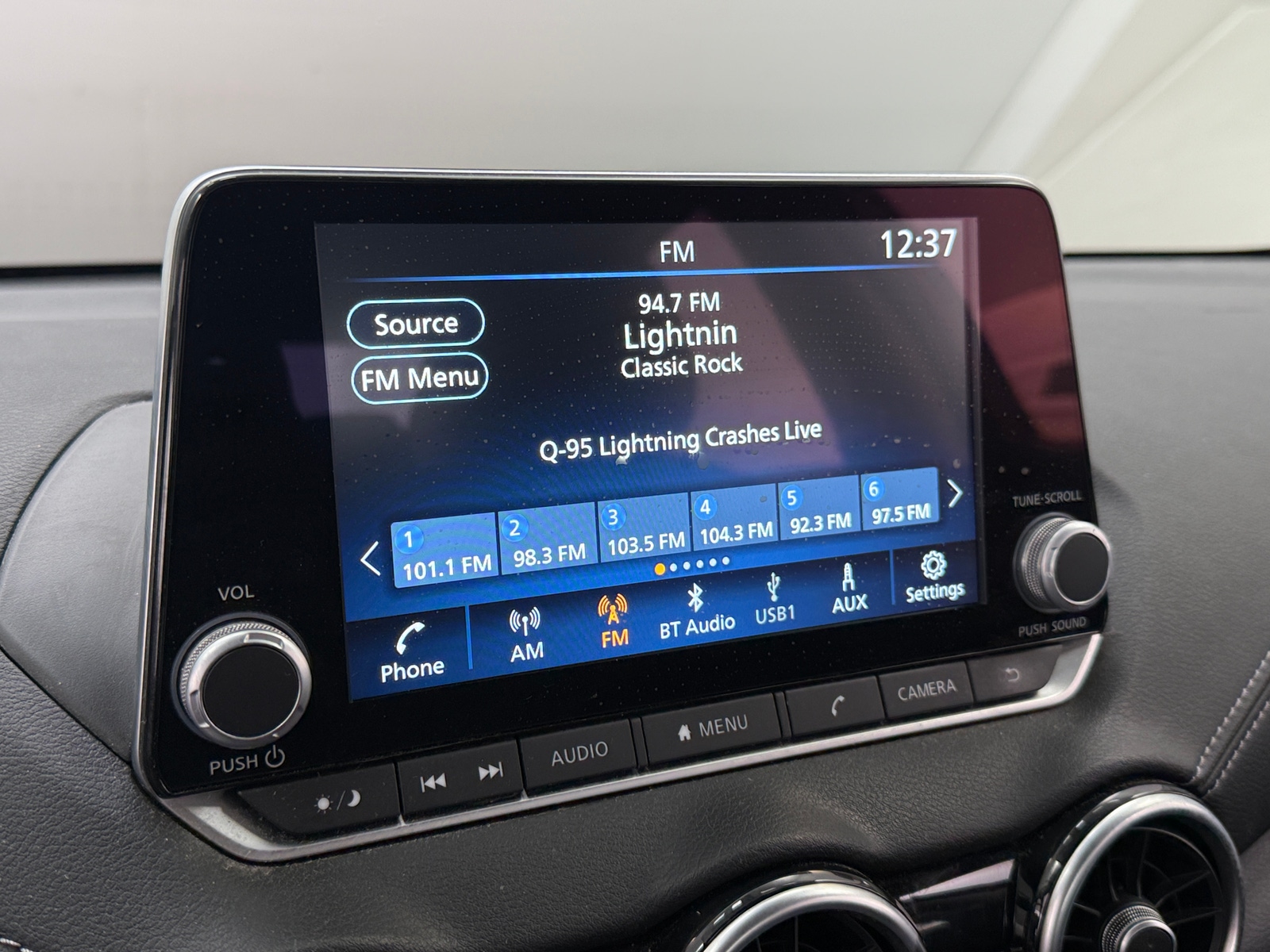 Thumbnail: 2023 Nissan Sentra - 4