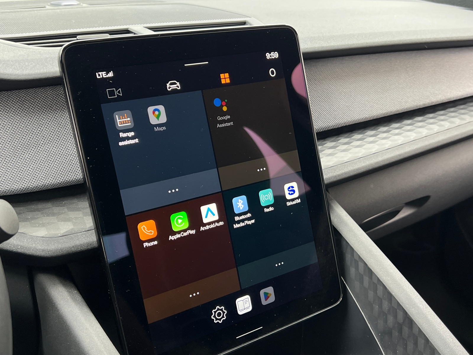 Thumbnail: 2022 Polestar 2 - 4