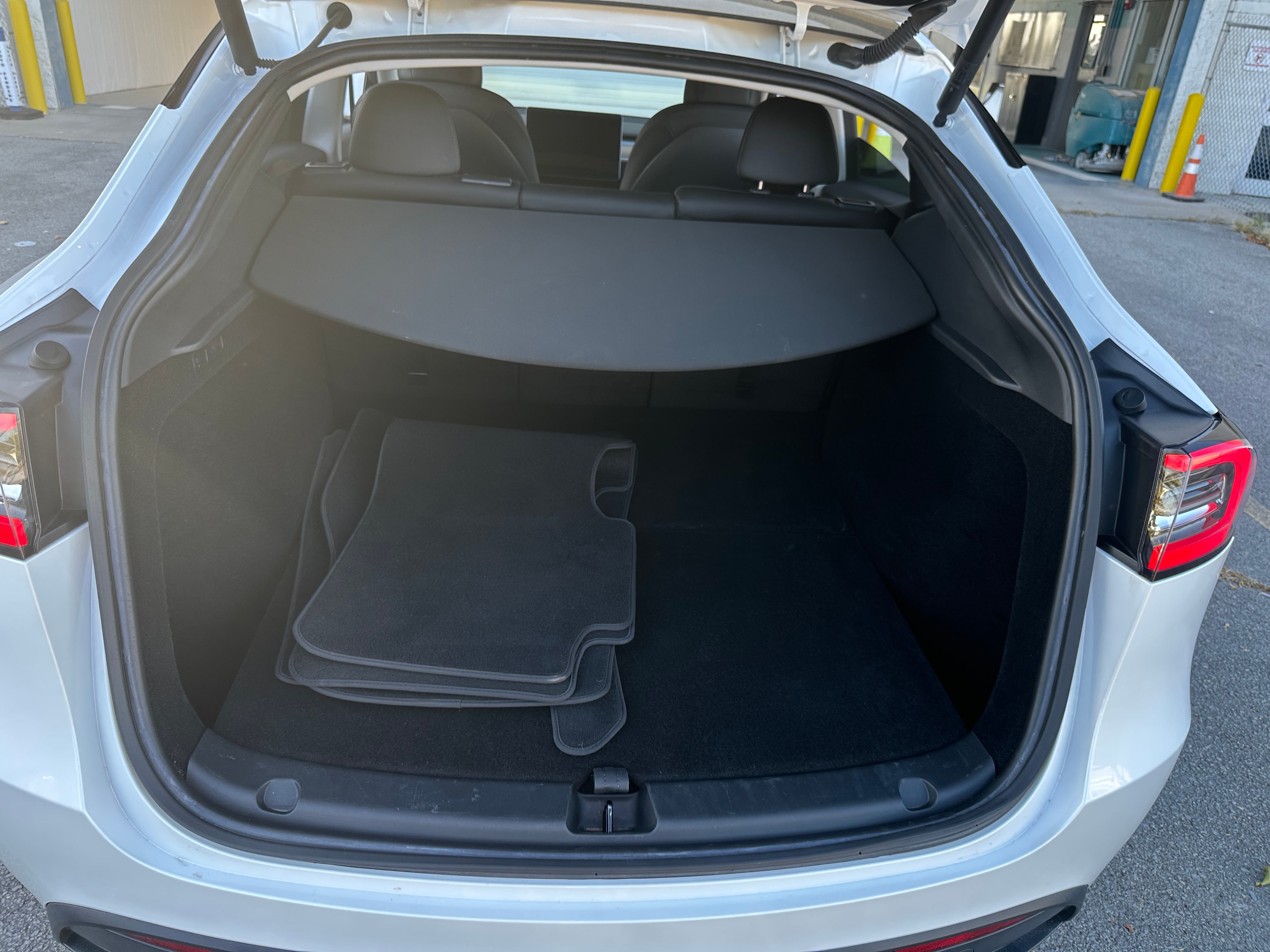 Used 2023 Tesla Model Y Performance with VIN 7SAYGDEF6PF669407 for sale in Oak Creek, WI