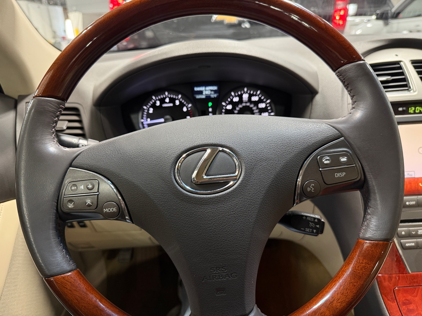 Thumbnail: 2012 Lexus ES - 4
