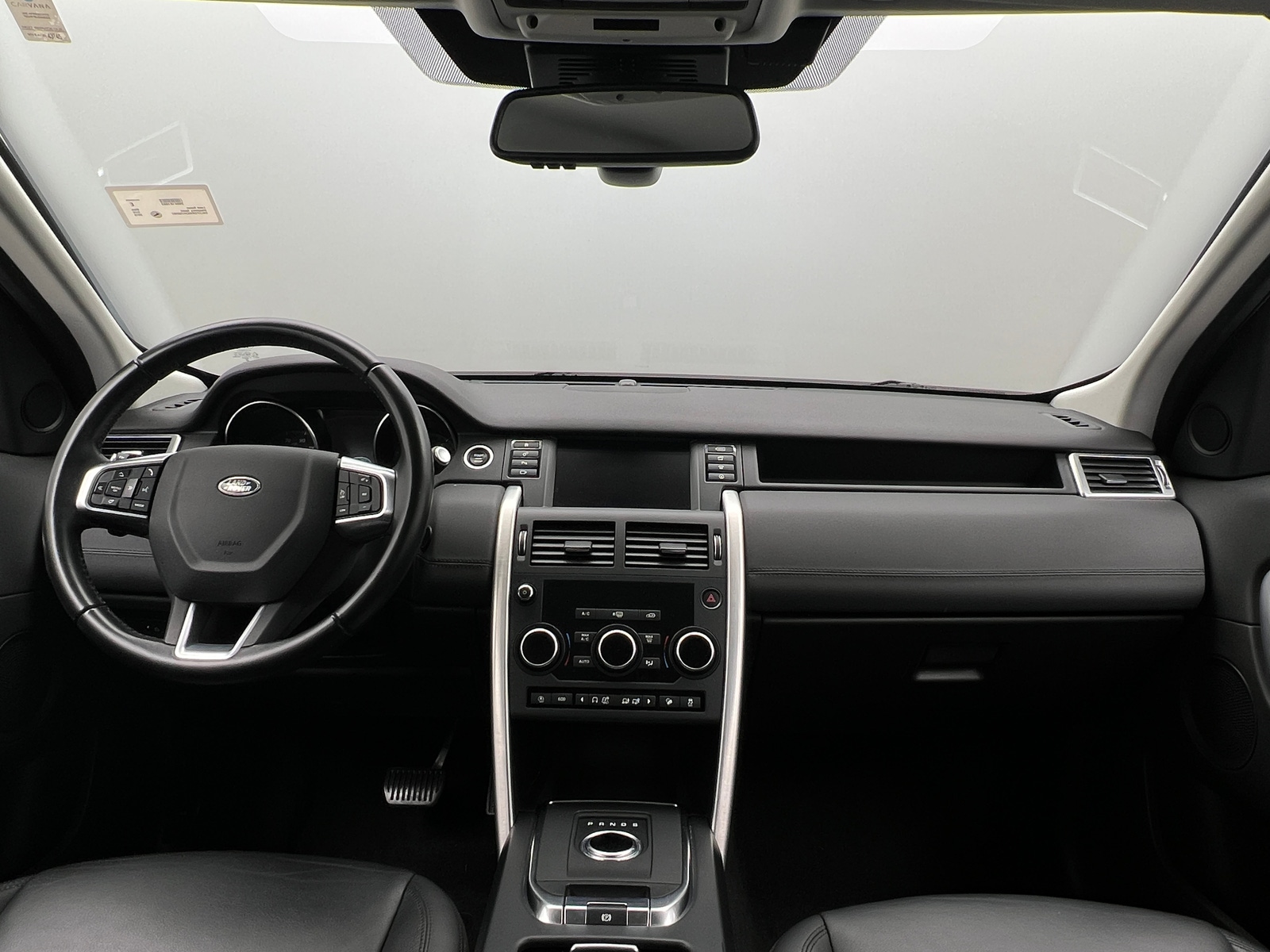 Thumbnail: 2018 Land Rover Discovery Sport - 2