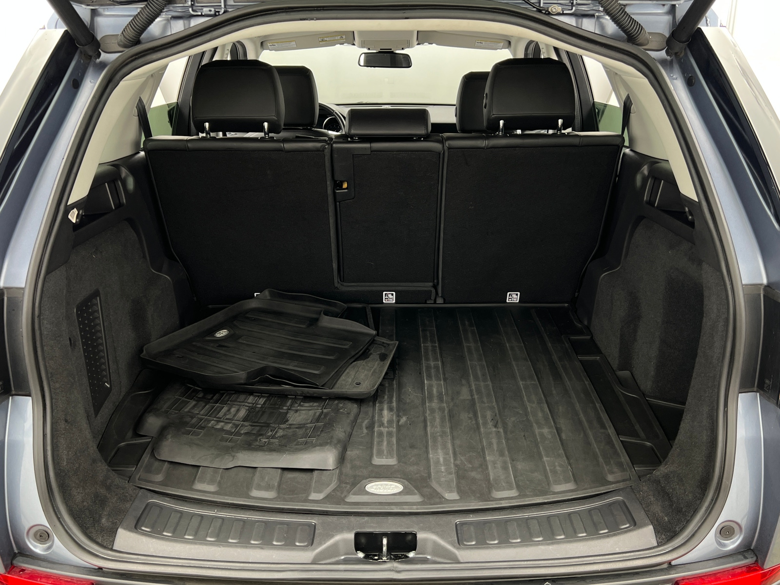 Thumbnail: 2018 Land Rover Discovery Sport - 6